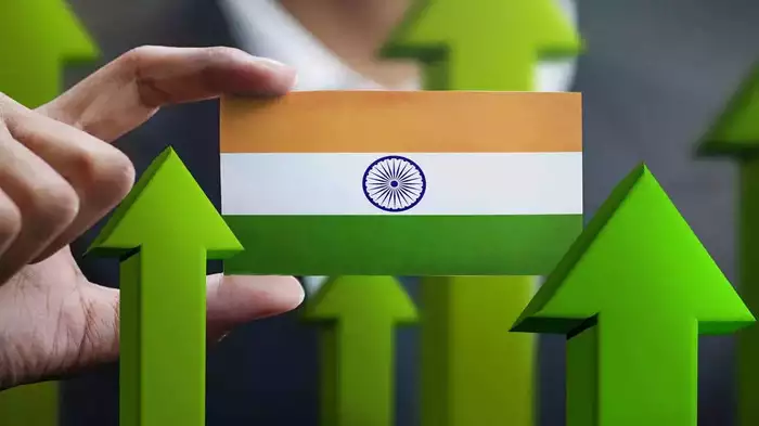 कुलांचे मार रही इकॉनमी, घट रही महंगाई, जीएसटी कलेक्शन दमदार… कितना रहेगा GDP ग्रोथ रेट